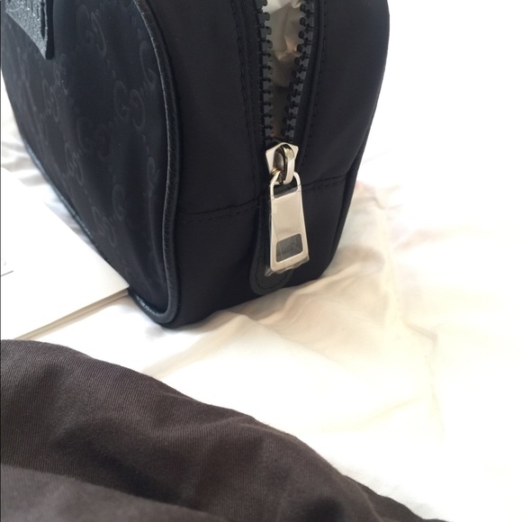 Gucci Toiletry Bag - Picture 7 of 8
